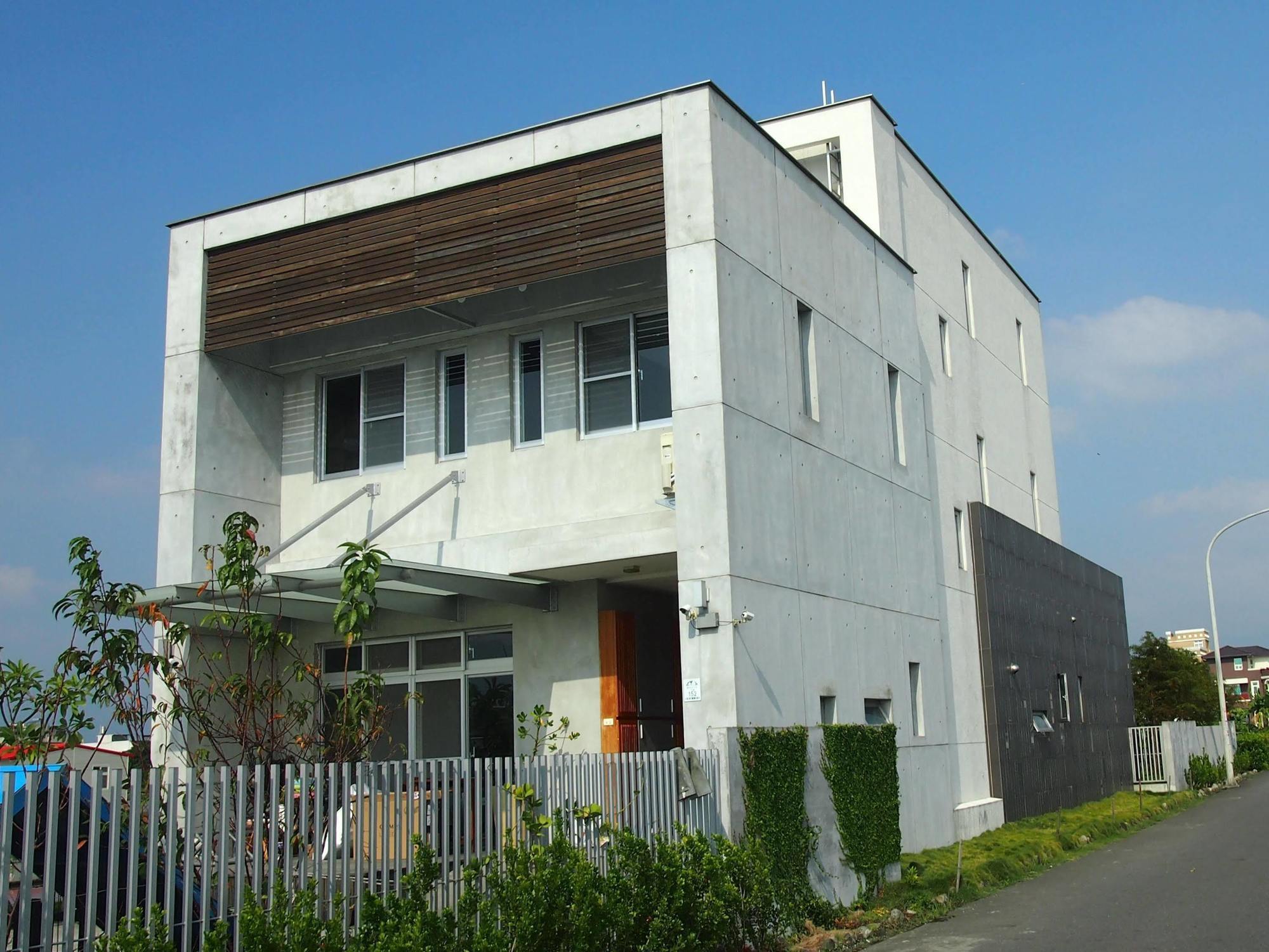 Outside Inn Luodong Buitenkant foto